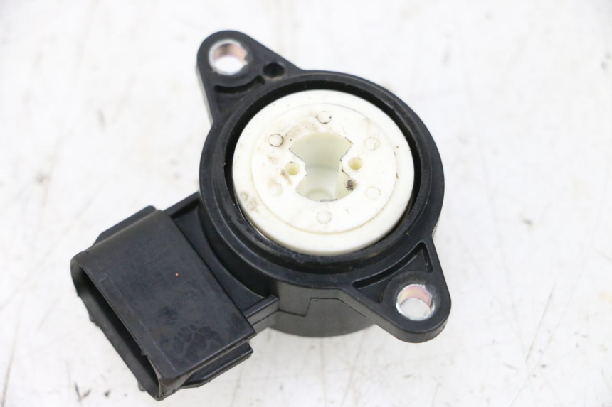 photo de SENSOR TPS YAMAHA XMAX X-MAX 125 (2006 - 2009) - Zoom estado de uso