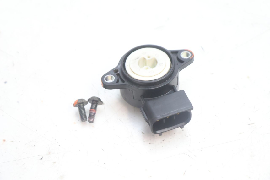 photo de SENSOR TPS YAMAHA XMAX X-MAX 125 (2006 - 2009) - Zoom estado de uso
