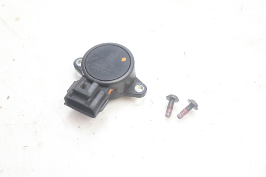 photo de SENSOR TPS YAMAHA XMAX X-MAX 125 (2006 - 2009) - Detalle de la pieza