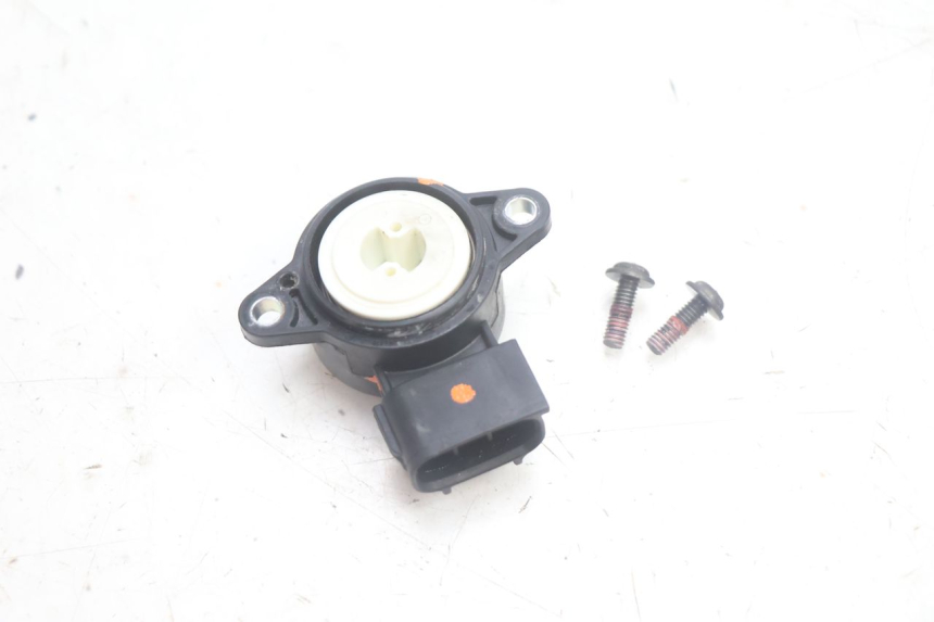 photo de SENSOR TPS YAMAHA XMAX X-MAX 125 (2006 - 2009) - Zoom estado de uso