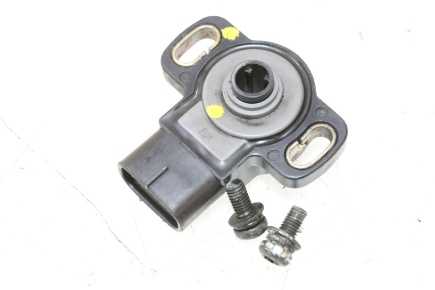 photo de ABERTURA GAS YAMAHA XJR 1300 (1998 - 2002) - Detalle de la pieza