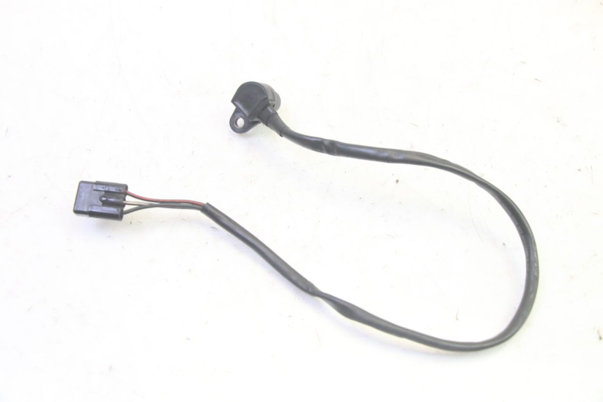 photo de SENSOR VELOCIDAD SUZUKI DL V STROM 1000 (2002 - 2007) - Primer plano técnico