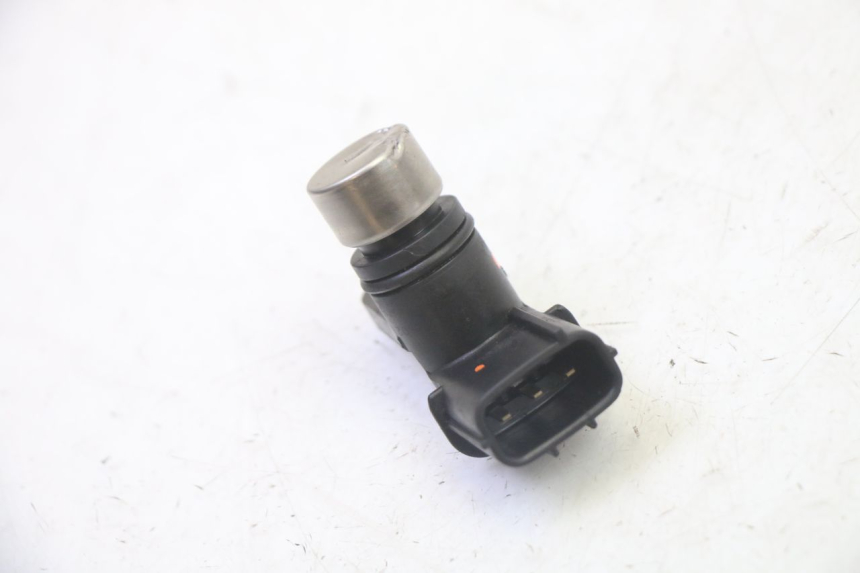 photo de SENSOR VELOCIDAD HONDA FES S-WING SWING ABS 125 (2007 - 2015) - Zoom estado de uso
