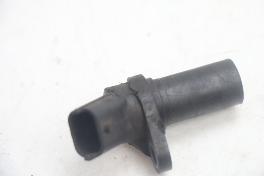 photo de SENSOR VELOCIDAD PIAGGIO MP3 500 (2016 - 2018) - Primer plano técnico