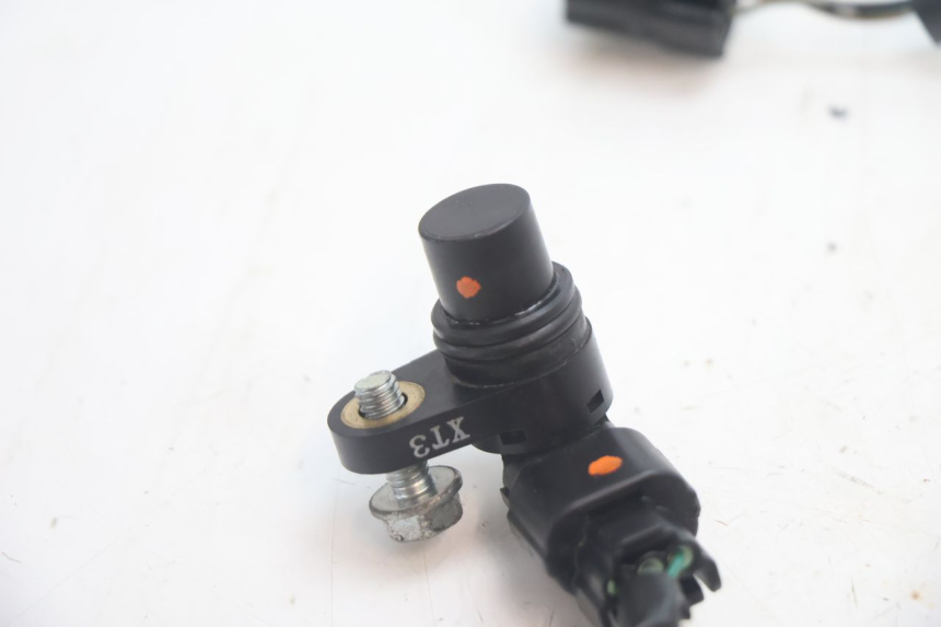 photo de SENSOR VELOCIDAD HONDA PCX (JF28) 125 (2009 - 2011) - Estado de la superficie y material