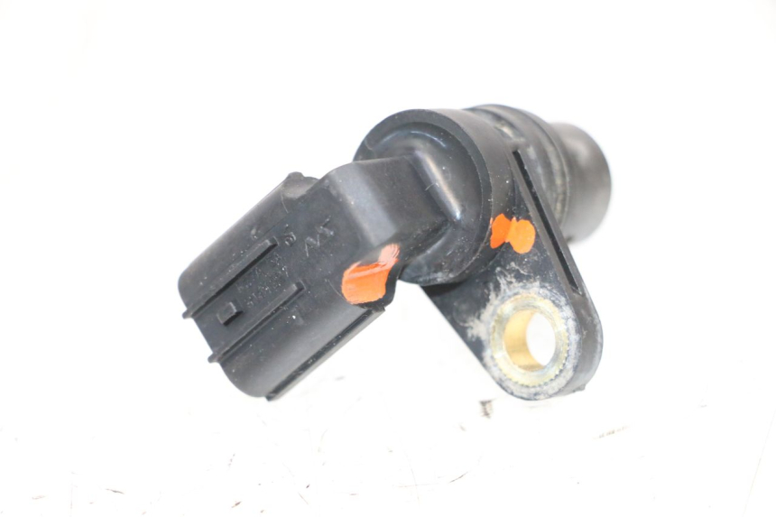 photo de SENSOR VELOCIDAD HONDA PCX (JF57/JF64) 125 (2014 - 2018) - Otra perspectiva