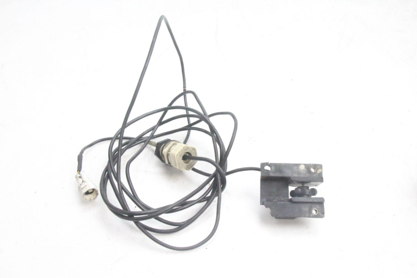 photo de SENSOR VELOCIDAD YAMAHA WAVE RUNNER GP R 1200 (2000 - 2003) - Detalles de los puntos de fijación