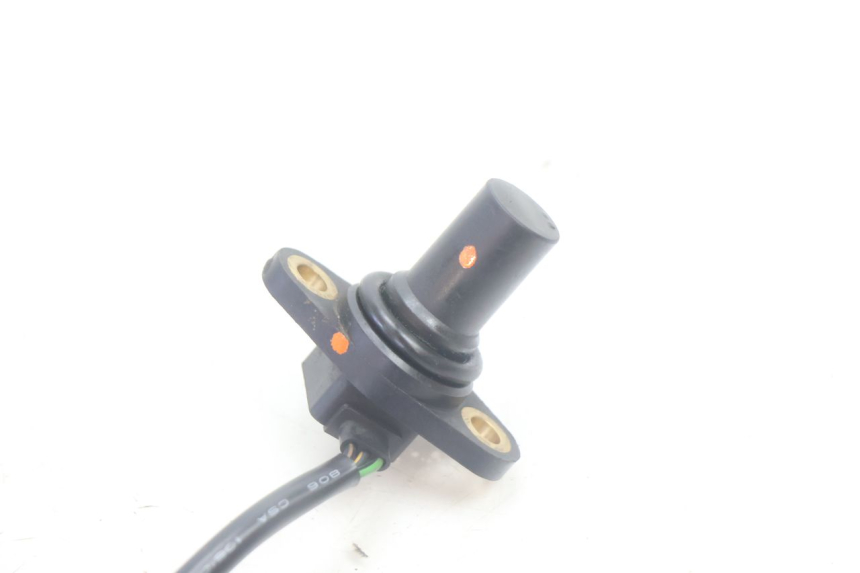 photo de SENSOR VELOCIDAD HONDA XLV VARADERO 125 (2007 - 2012) - Primer plano técnico