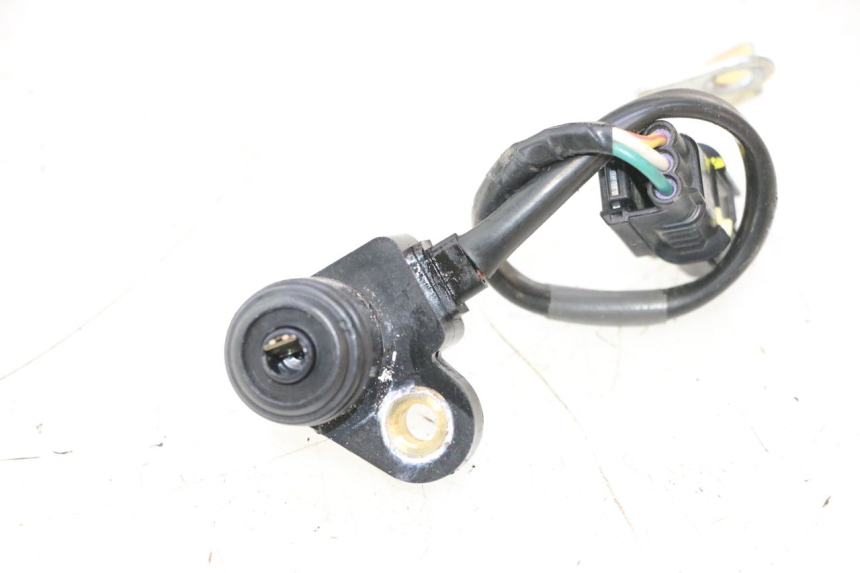 photo de SENSOR POSICIÓN ROLL LOCK PIAGGIO MP3 HPE 530 (2022 - 2026) - Detalle de la pieza