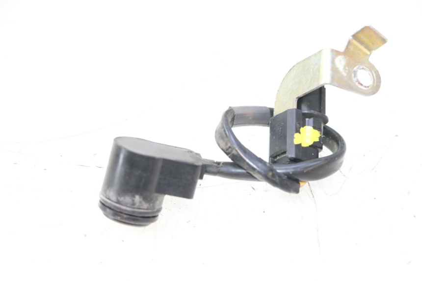 photo de SENSOR POSICIÓN ROLL LOCK PIAGGIO MP3 HPE 530 (2022 - 2026) - Zoom estado de uso