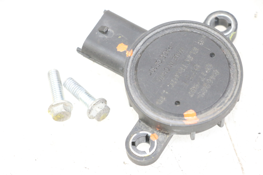 photo de SENSOR POSICIÓN ROLL LOCK PIAGGIO MP3 500 (2011 - 2015) - Vista principal