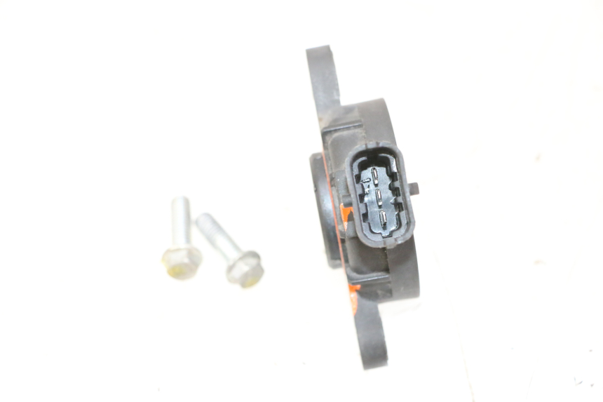 photo de SENSOR POSICIÓN ROLL LOCK PIAGGIO MP3 500 (2011 - 2015) - Zoom estado de uso