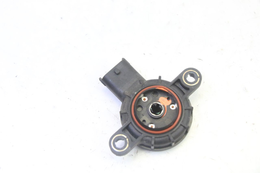 photo de SENSOR POSICIÓN ROLL LOCK PIAGGIO MP3 125 (2006 - 2014) - Otra perspectiva