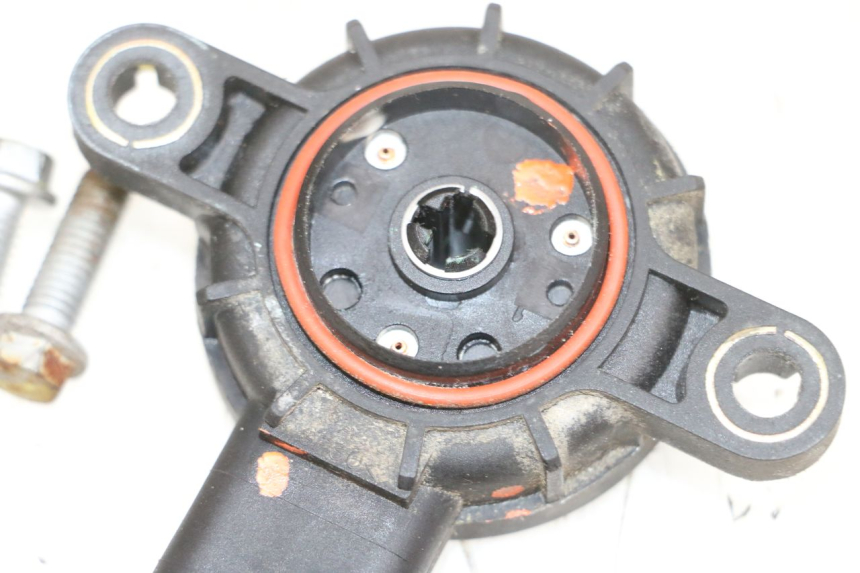 photo de SENSOR POSICIÓN ROLL LOCK PIAGGIO MP3 RL 250 (2006 - 2010) - Zoom estado de uso