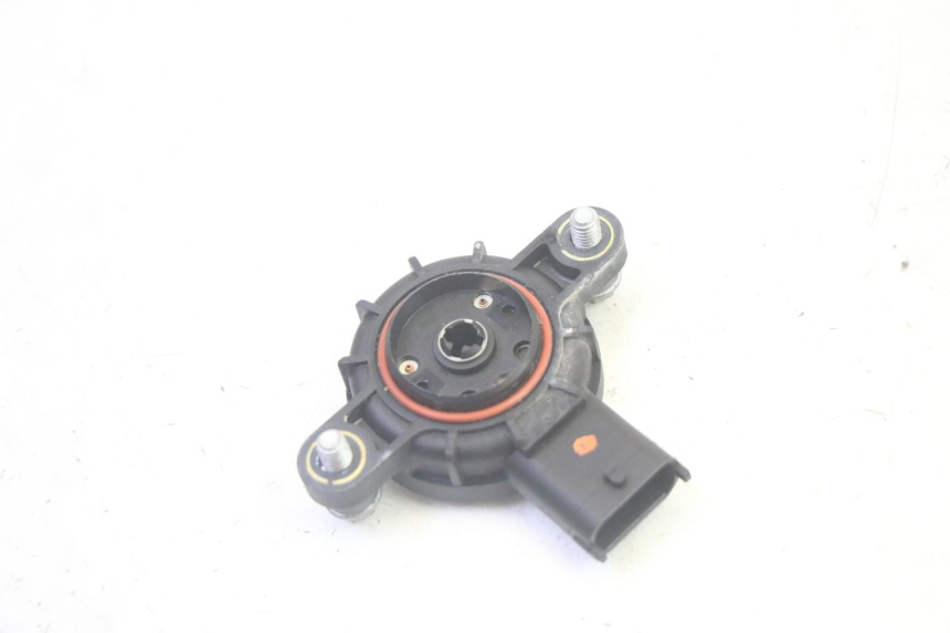 photo de SENSOR POSICIÓN ROLL LOCK PIAGGIO MP3 RL 250 (2006 - 2010) - Zoom estado de uso