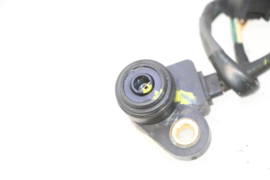 photo de SENSOR POSICIÓN ROLL LOCK PIAGGIO MP3 500 (2016 - 2018) - Primer plano técnico
