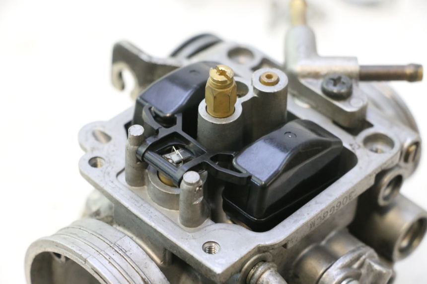 photo de CARBURADOR APRILIA ATLANTIC S 125 (2010 - 2013) - Estado de la superficie y material