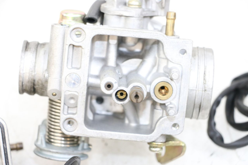 photo de CARBURADOR JONWAY AZTRAL 125 (2008 - 2017) - Primer plano de alta resolución