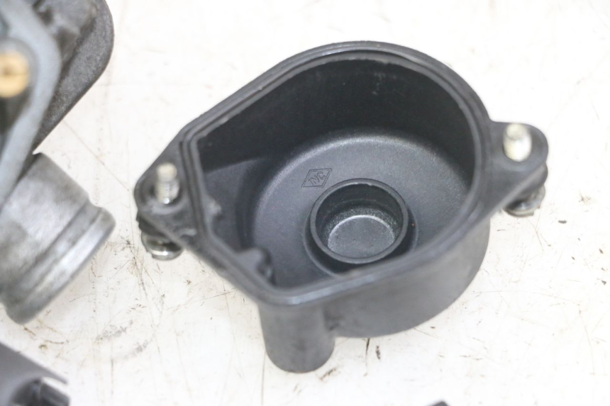 photo de CARBURADOR MBK BOOSTER SPIRIT NAKED 50 (2004 - 2017) - Zoom sobre los componentes