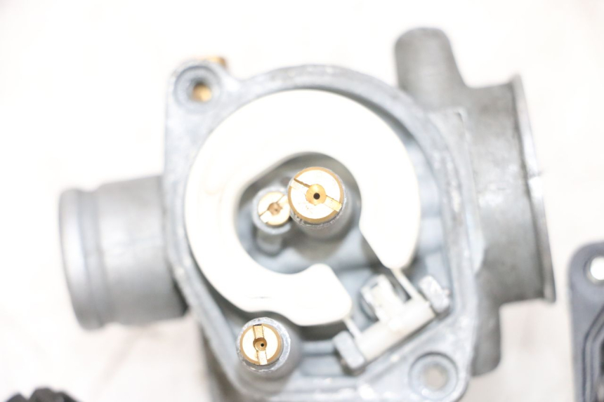 photo de CARBURADOR MBK BOOSTER SPIRIT NAKED 50 (2004 - 2017) - Estado de la superficie y material