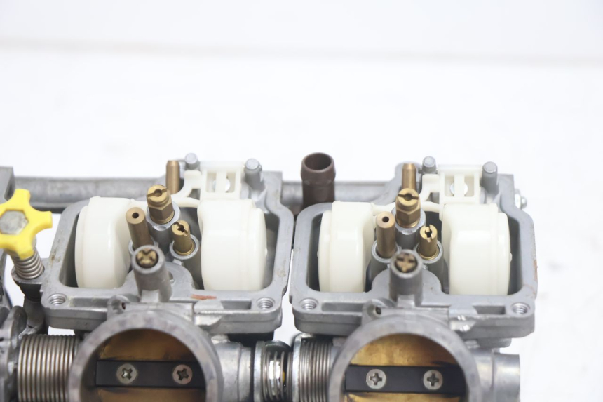 photo de CARBURADOR HONDA CB F HORNET 600 (2005 - 2006) - Características distintivas
