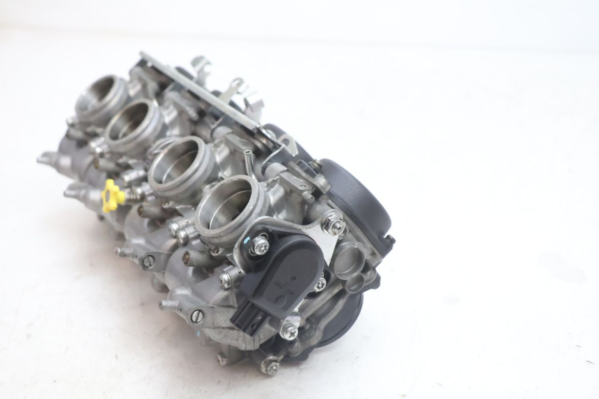 photo de CARBURADOR HONDA CB F HORNET 600 (2005 - 2006) - Otra perspectiva