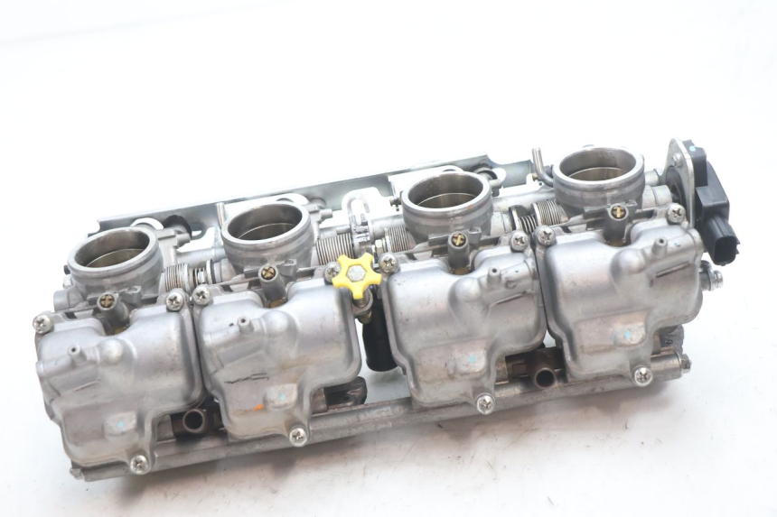 photo de CARBURADOR HONDA CB F HORNET 600 (2005 - 2006) - Detalles de los puntos de fijación