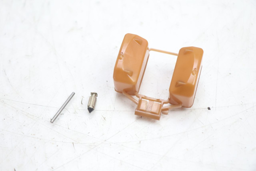 photo de CARBURADOR HONDA CB TWO FIFTY 250 (1991 - 2002) - Primer plano de alta resolución