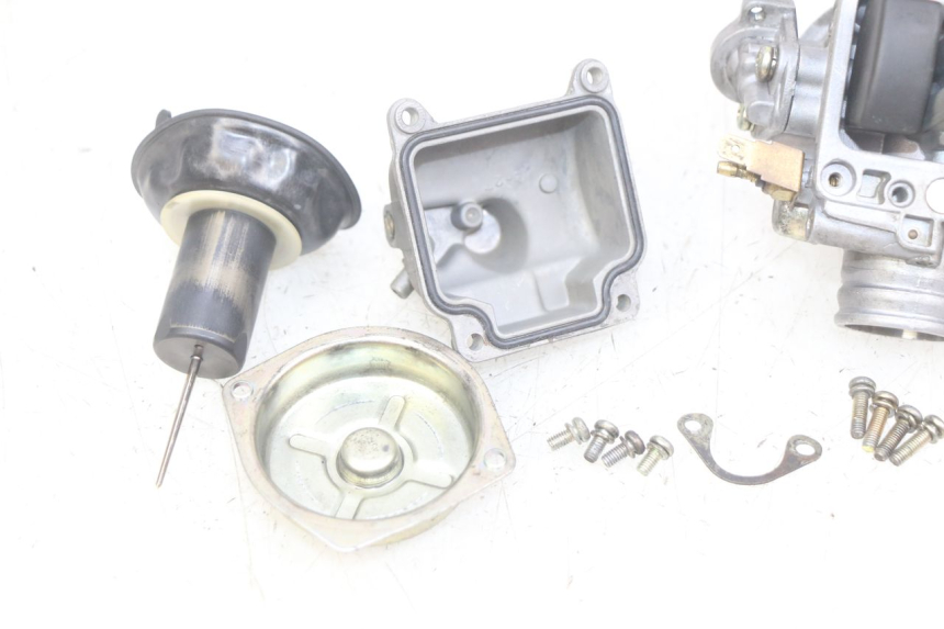 photo de CARBURADOR PEUGEOT CITYSTAR AIR 125 (2014 - 2017) - Primer plano de alta resolución