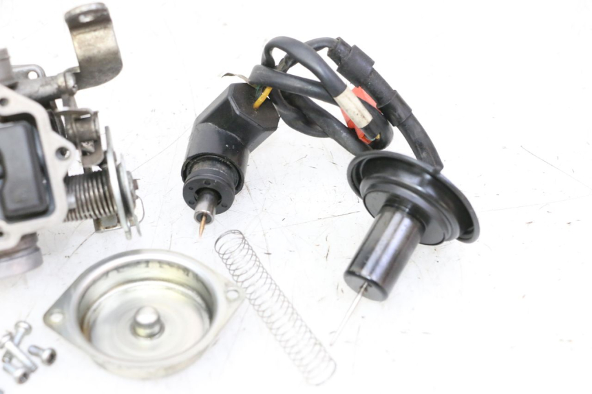 photo de CARBURADOR SYM CROX 4T 50 (2016 - 2023) - Características distintivas