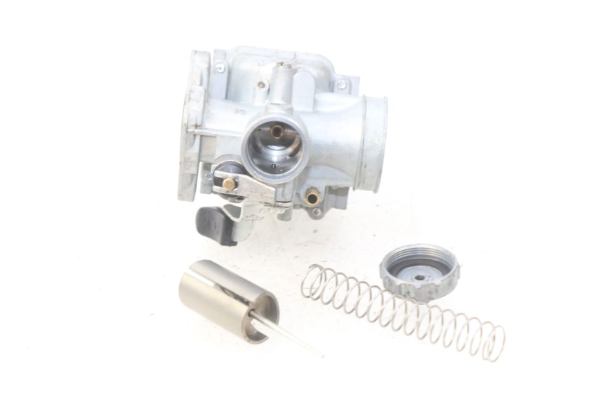 photo de CARBURADOR LONCIN DIRT BIKE 125 - Detalles de los puntos de fijación