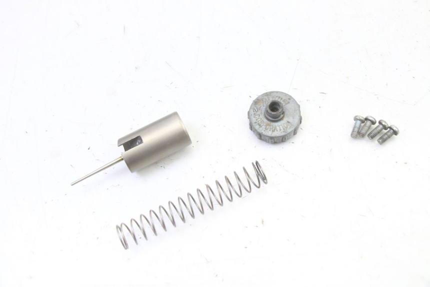 photo de CARBURADOR CCR DIRT BIKE 125 - Primer plano de alta resolución