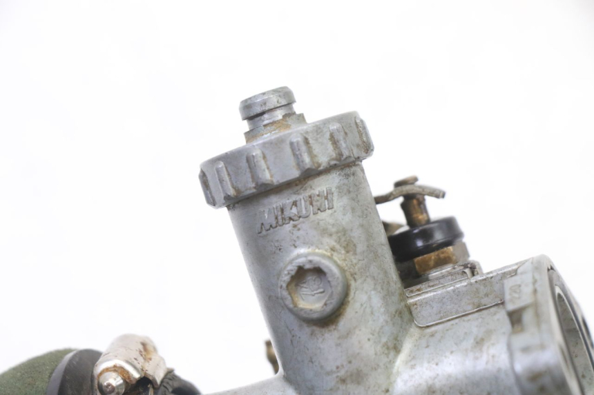 photo de CARBURADOR CCR DIRT BIKE 125 - Detalles de los puntos de fijación