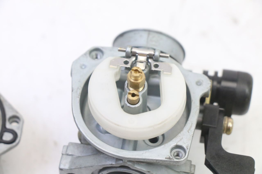 photo de CARBURADOR CCR DIRT BIKE 110 - Características distintivas