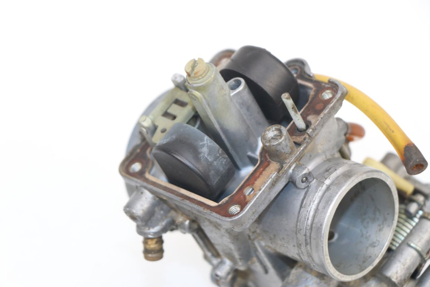photo de CARBURADOR SUZUKI DR DJEBEL 600 (1985 - 1990) - Estado de la superficie y material