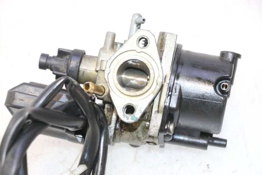 photo de CARBURADOR PEUGEOT ELYSTAR 50 (2002 - 2014) - Estado de la superficie y material