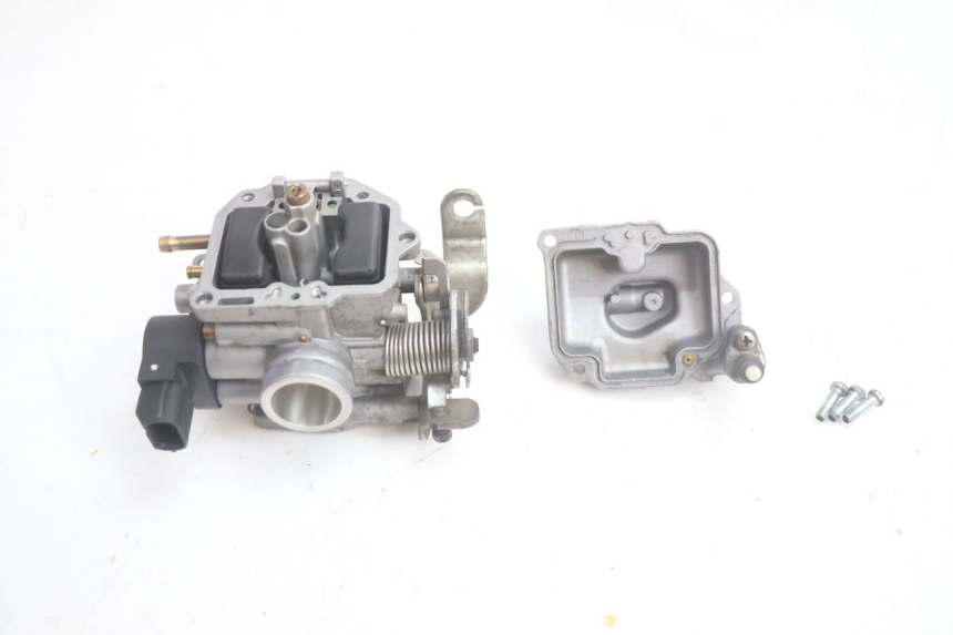 photo de CARBURADOR JM MOTORS EVOLIS 4T 50 (2018 - 2022) - Estado de la superficie y material