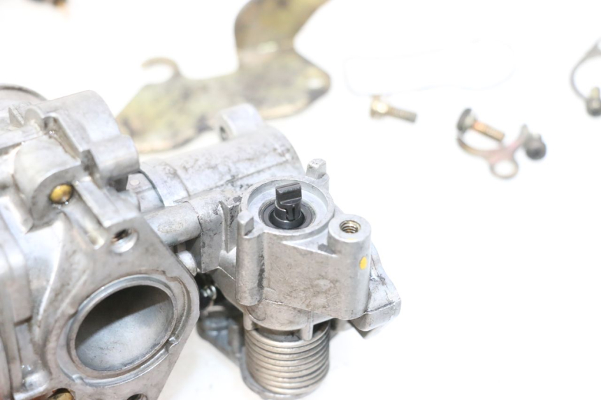 photo de CARBURADOR HONDA FES PANTHEON 2T 125 (1998 - 2002) - Inspección visual detallada