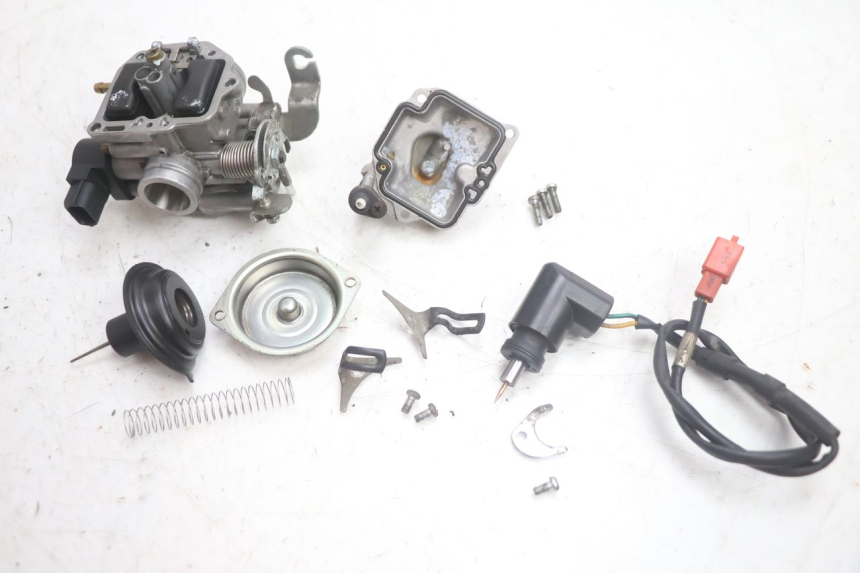 photo de CARBURADOR SYM FIDDLE 3 III 50 (2014 - 2020) - Estado de la superficie y material
