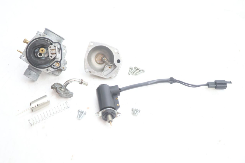 photo de CARBURADOR VASTRO GP 2T 50 (2013 - 2017) - Estado de la superficie y material