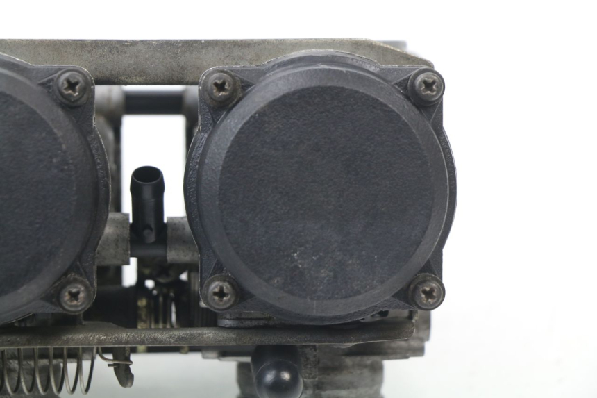 photo de CARBURADOR SUZUKI GSF N BANDIT 600 (1996 - 1999) - Primer plano de alta resolución