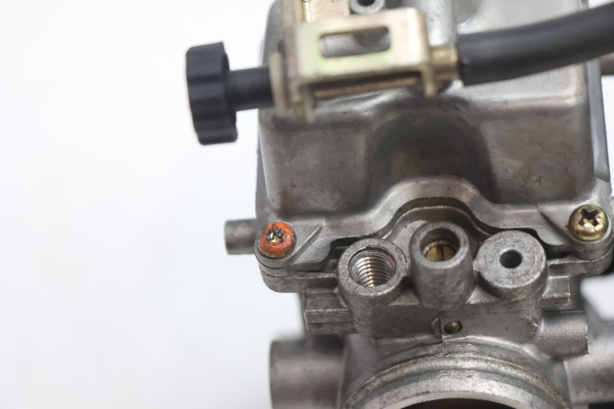 photo de CARBURADOR SUZUKI GSF N BANDIT 1200 (2001 - 2005) - Primer plano técnico
