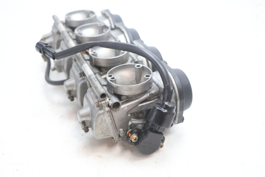 photo de CARBURADOR SUZUKI GSF N BANDIT 1200 (2001 - 2005) - Detalles de los puntos de fijación
