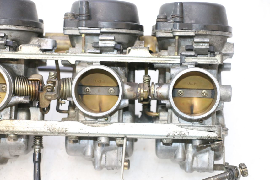 photo de CARBURADOR SUZUKI GSX F GSXF 750 (1988 - 1998) - Zoom sobre los componentes