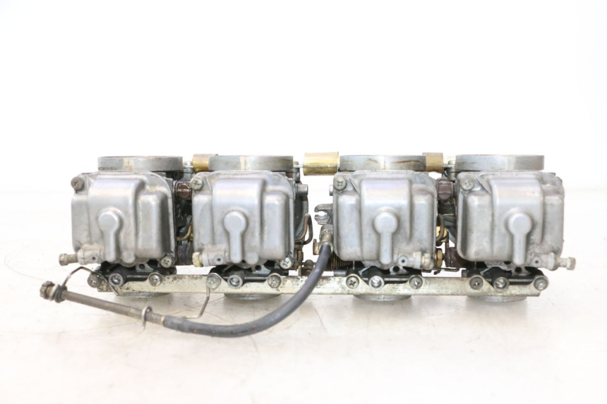 photo de CARBURADOR SUZUKI GSX F GSXF 750 (1988 - 1998) - Primer plano técnico