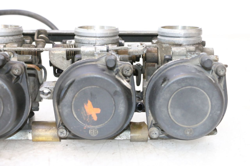 photo de CARBURADOR SUZUKI GSX F GSXF 750 (1988 - 1998) - Detalles de los puntos de fijación