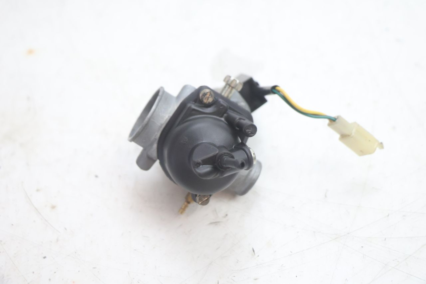 photo de CARBURADOR PEUGEOT KISBEE 2T 50 (2010 - 2017) - Detalles de los puntos de fijación