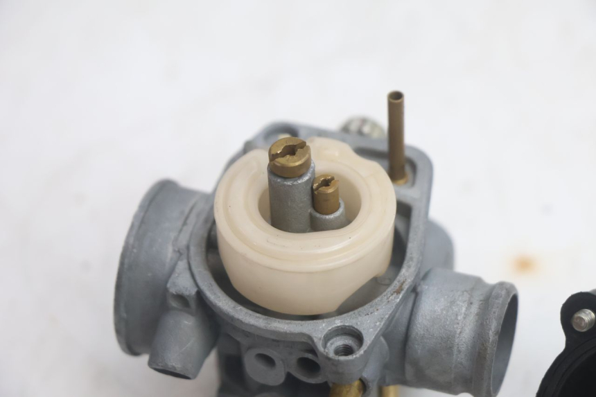 photo de CARBURADOR PEUGEOT KISBEE 2T 50 (2010 - 2017) - Marcados y referencias originales