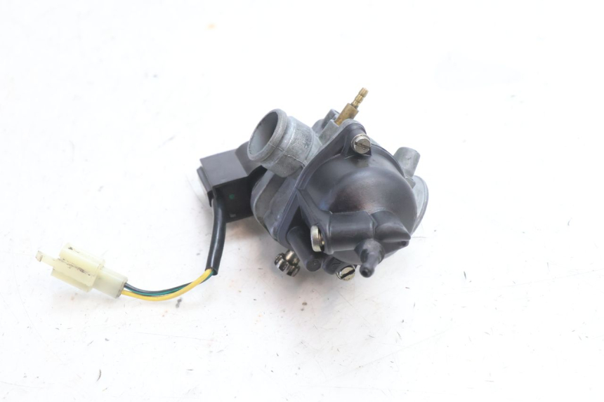 photo de CARBURADOR PEUGEOT KISBEE 2T 50 (2010 - 2017) - Detalles de los puntos de fijación