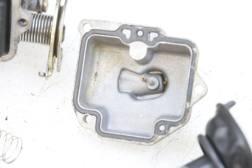 photo de CARBURADOR PEUGEOT KISBEE 4T 50 (2010 - 2017) - Inspección visual detallada